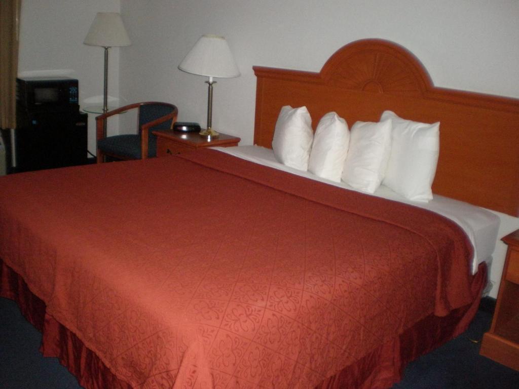 Holiday Inn Express Milford By Ihg Εξωτερικό φωτογραφία